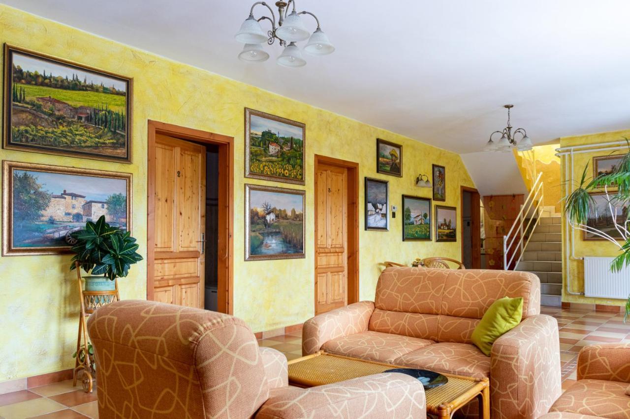 Hotel Zeta Lenti Bagian luar foto