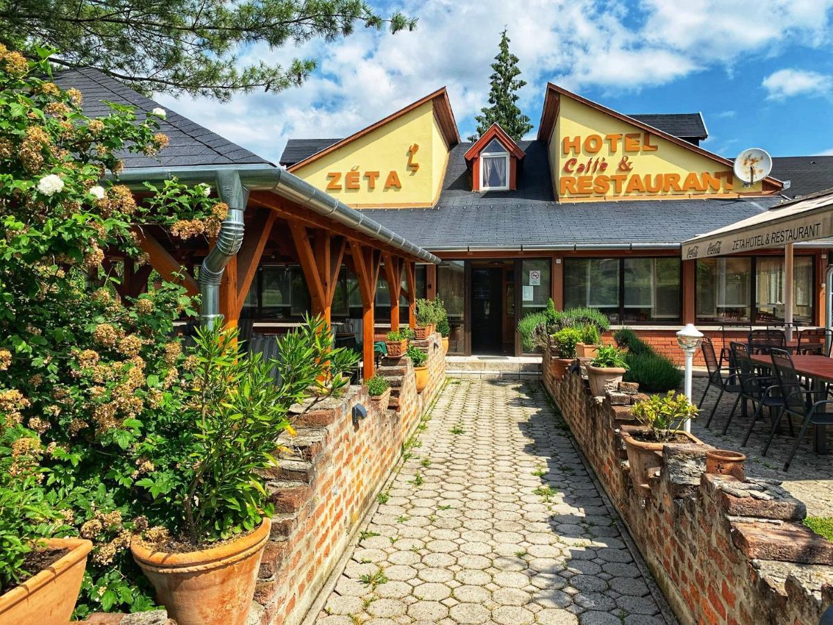 Hotel Zeta Lenti Bagian luar foto
