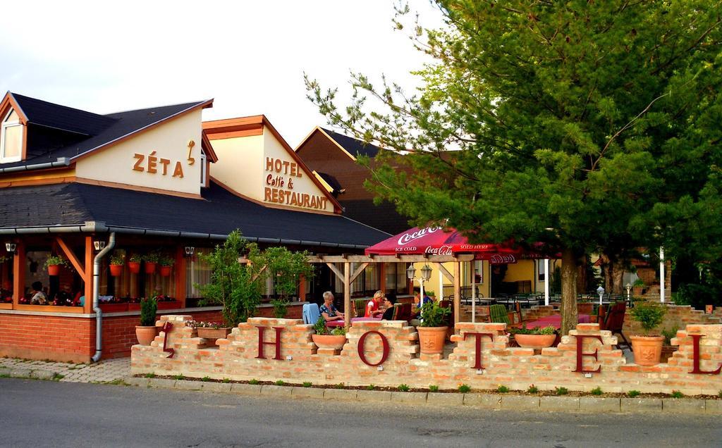 Hotel Zeta Lenti Bagian luar foto